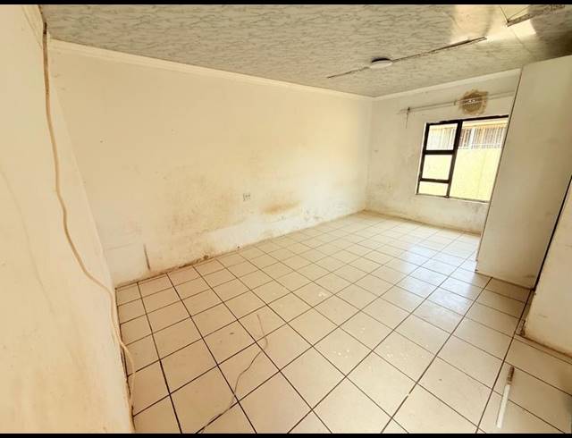 8 BEDROOM HOUSE FOR SALE IN VANDERBIJLPARK CE 2